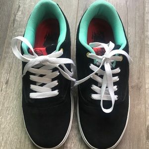 Osiris Caswell Berry VLC Size 9 Black Skate Shoes